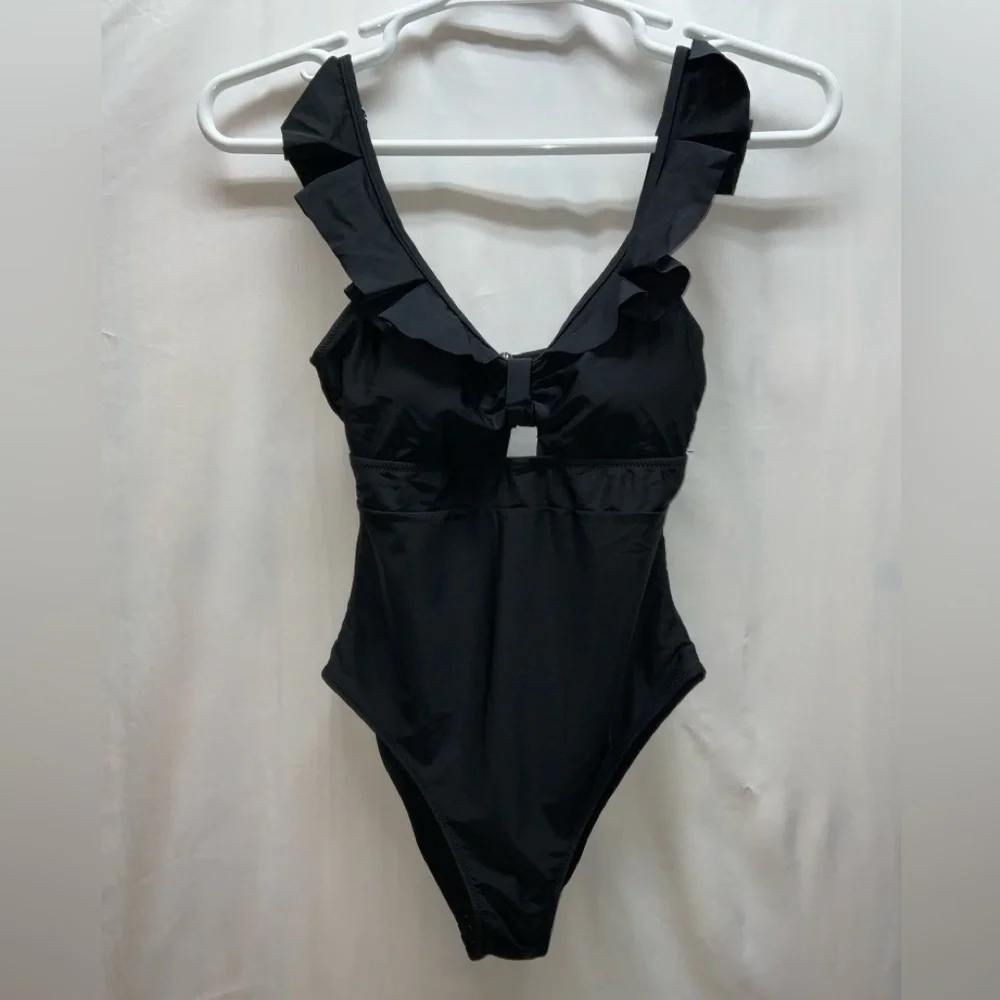 NWT Women’s Cici Bird‎ One Piece Cutout Ruffled Swimsuit Black - Small